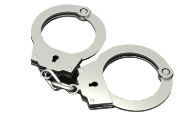 Truffa romantica: 8 arresti, 32 vittime, 400.000 euro rubati